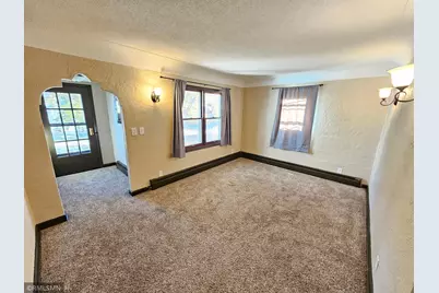 2665 Lake Shore Avenue, Little Canada, MN 55117 - Photo 5