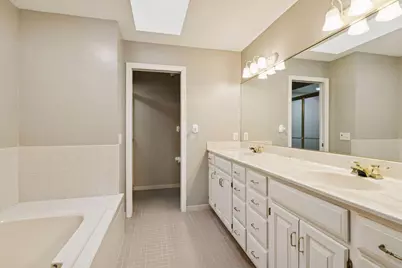 1135 Hollybrook Drive, Wayzata, MN 55391 - Photo 27