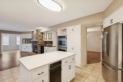 1135 Hollybrook Drive, Wayzata, MN 55391 - Photo 15
