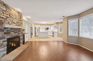 1135 Hollybrook Dr, Wayzata, MN 55391 - Photo 17
