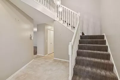 1135 Hollybrook Drive, Wayzata, MN 55391 - Photo 3