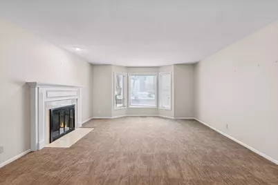 1135 Hollybrook Drive, Wayzata, MN 55391 - Photo 9