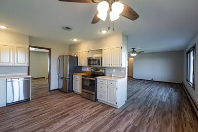 147 4th Avenue SE, Spring Grove, MN 55974 - Photo 9