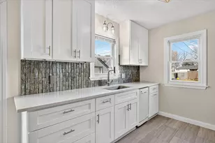 916 Linn Ave SW, Owatonna, MN 55060 - Photo 5