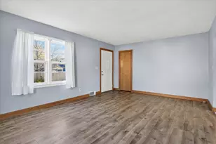 916 Linn Ave SW, Owatonna, MN 55060 - Photo 11