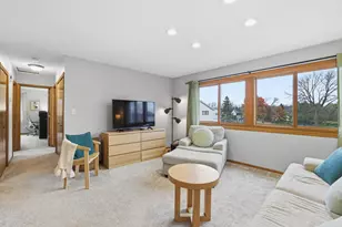 4289 Centerville Rd, Vadnais Heights, MN 55127 - Photo 3