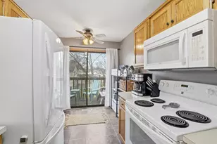 4289 Centerville Rd, Vadnais Heights, MN 55127 - Photo 11