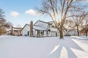 3691 Gershwin Ln N, Oakdale, MN 55128 - Photo 3