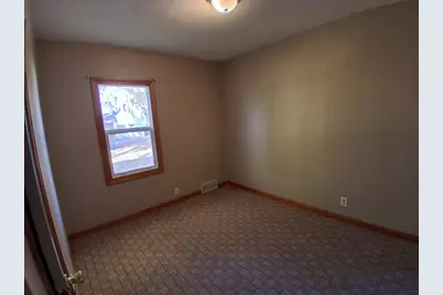 667 Madson Avenue SW, Hutchinson, MN 55350 - Photo 9