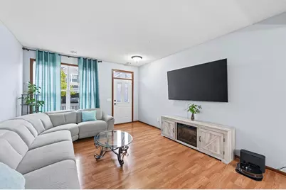 1956 Commonwealth Boulevard #2, Chanhassen, MN 55317 - Photo 11