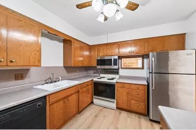 3513 37th Avenue NE, Saint Paul, MN 55421 - Photo 9