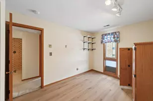 3513 37th Ave NE, Saint Paul, MN 55421 - Photo 27