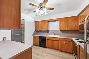 3513 37th Ave NE, Saint Paul, MN 55421 - Photo 9
