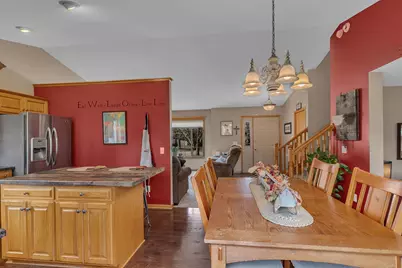 608 Oakwood Drive, Saint Cloud, MN 56304 - Photo 11