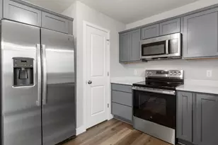 337 Ridge Rd, Le Sueur, MN 56058 - Photo 11