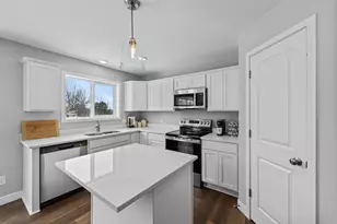 341 Ridge Rd, Le Sueur, MN 56058 - Photo 17