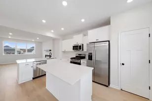 6730 Wildflower Wy, Minnetrista, MN 55331 - Photo 1