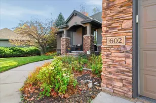 602 Woodland Dr, Mahtomedi, MN 55115 - Photo 3