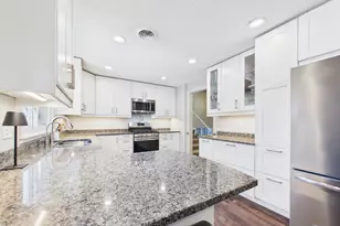 1187 Madison St S, Shakopee, MN 55379 - Photo 13