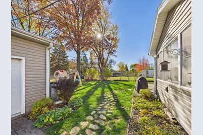 1187 Madison Street S, Shakopee, MN 55379 - Photo 49