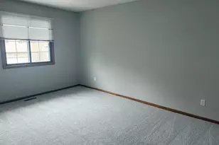 7655 Afton Ct, Woodbury, MN 55125 - Photo 9