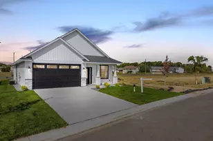 31706 Madison Rd, Lindstrom, MN 55045 - Photo 1