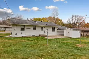 821 Valley View Rd, Faribault, MN 55021 - Photo 7