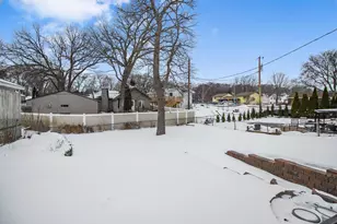 1669 Clarence St, Saint Paul, MN 55106 - Photo 31