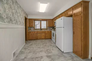 1669 Clarence St, Saint Paul, MN 55106 - Photo 7