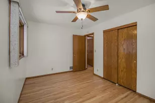 1669 Clarence St, Saint Paul, MN 55106 - Photo 15