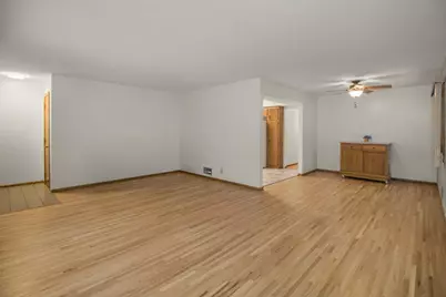 1669 Clarence Street, Saint Paul, MN 55106 - Photo 5