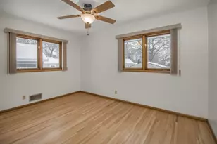 1669 Clarence St, Saint Paul, MN 55106 - Photo 13