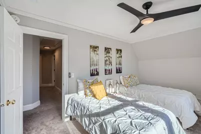 1045 Lake Street E, Wayzata, MN 55391 - Photo 23