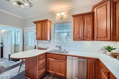 1045 Lake Street E, Wayzata, MN 55391 - Photo 13