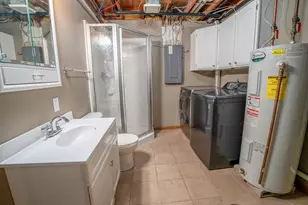 206 Pine St SW, New London, MN 56273 - Photo 31