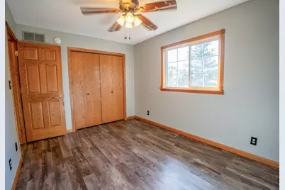 206 Pine Street SW, New London, MN 56273 - Photo 23