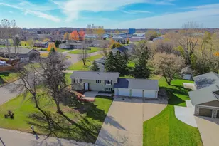 206 Pine St SW, New London, MN 56273 - Photo 1