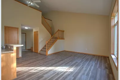 2185 Cleveland Way S, Cambridge, MN 55008 - Photo 3