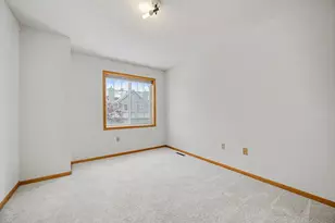 15329 Greenhaven Ln, Burnsville, MN 55306 - Photo 17