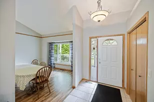 9408 Jennifer Ct, Chisago City, MN 55013 - Photo 5