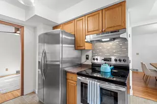 10524 Xerxes Ave S, Bloomington, MN 55431 - Photo 11