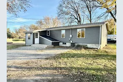 209 Coon Street E, Redwood Falls, MN 56283 - Photo 3