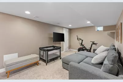 2930 Cleveland Street NE, Minneapolis, MN 55418 - Photo 17