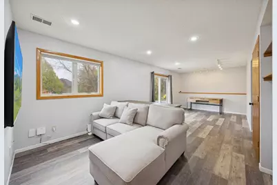 10485 Lee Drive, Eden Prairie, MN 55347 - Photo 17