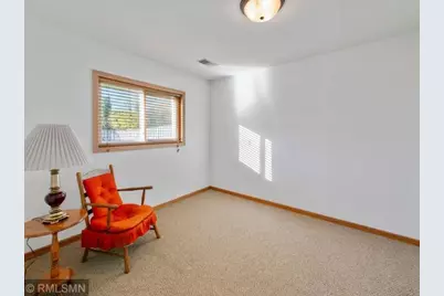 2610 Hydram Avenue N, Oakdale, MN 55128 - Photo 25