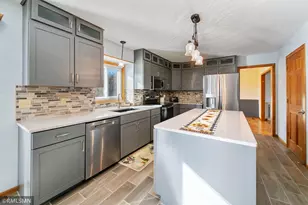 2610 Hydram Ave N, Oakdale, MN 55128 - Photo 3