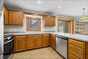 10013 170th St W, Lakeville, MN 55044 - Photo 5