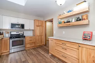 3244 Ensign Ct N, New Hope, MN 55427 - Photo 5