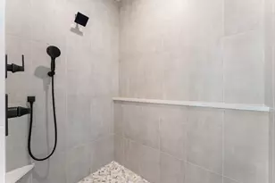 4950 Parkside Cir, Eagan, MN 55123 - Photo 15