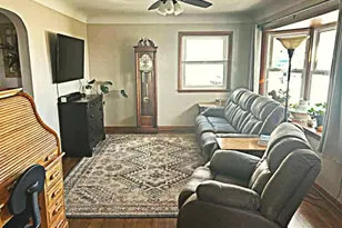 111 S 4th St, Goodhue, MN 55027 - Photo 9